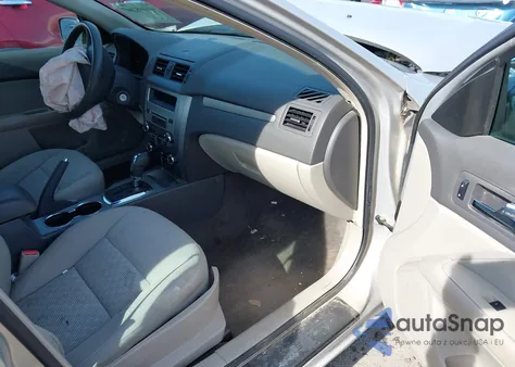 2010 Ford Fusion S from USA, damaged, VIN 3FAHP0GA8AR321739